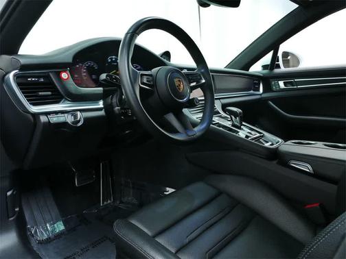 2023 Porsche Panamera AWD