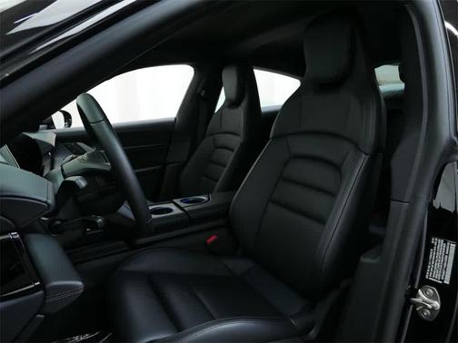 2025 Porsche Taycan 4S