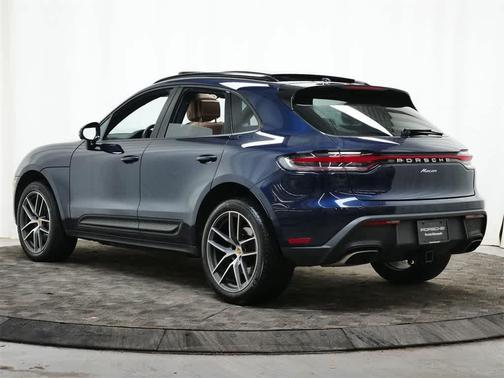 2023 Porsche Macan T