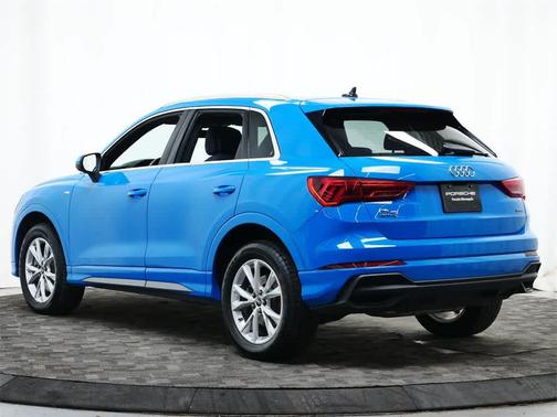 2023 Audi Q3 Premium 45 TFSI S line quattro Tiptronic