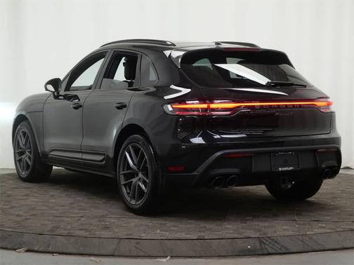 2025 Porsche Macan T