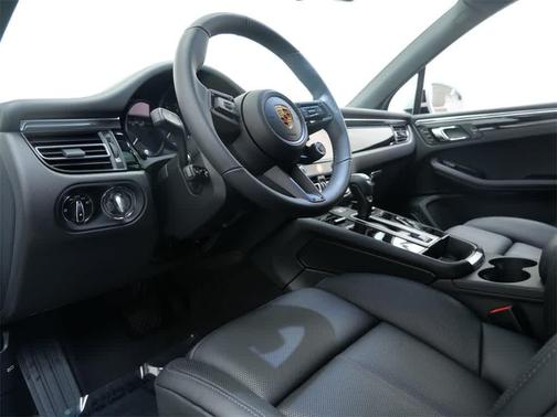 2026 Porsche Macan T