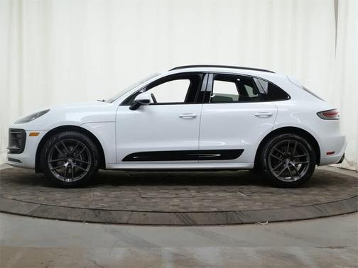 2026 Porsche Macan T