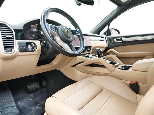 2023 Porsche Cayenne Platinum Edition