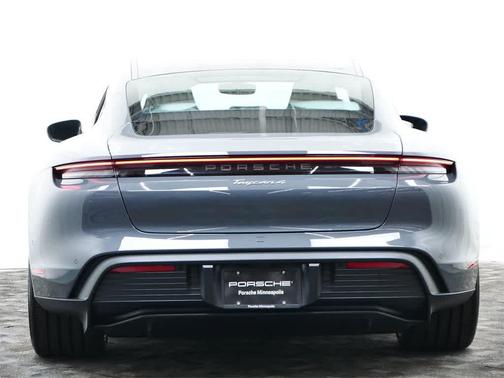 2025 Porsche Taycan 4