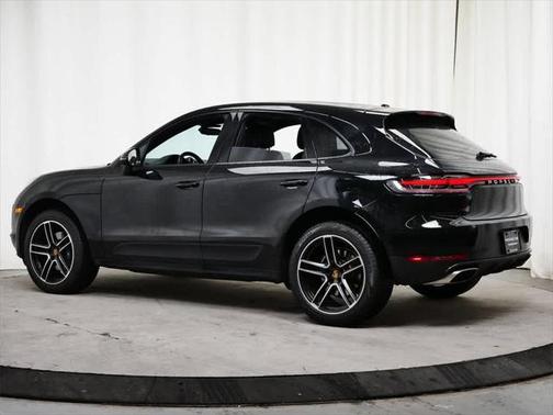 2021 Porsche Macan Base