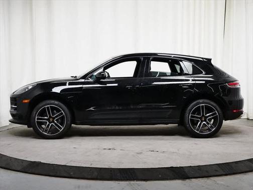 2021 Porsche Macan Base