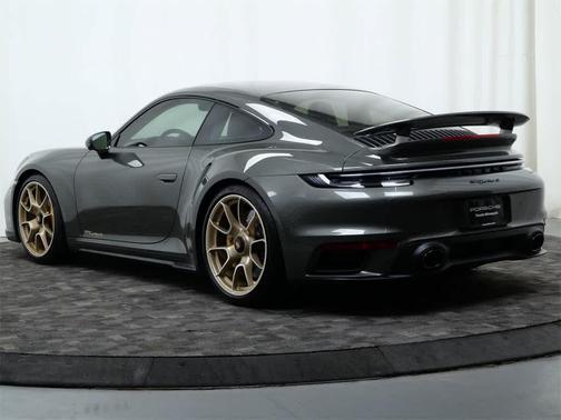 2022 Porsche 911 Turbo S