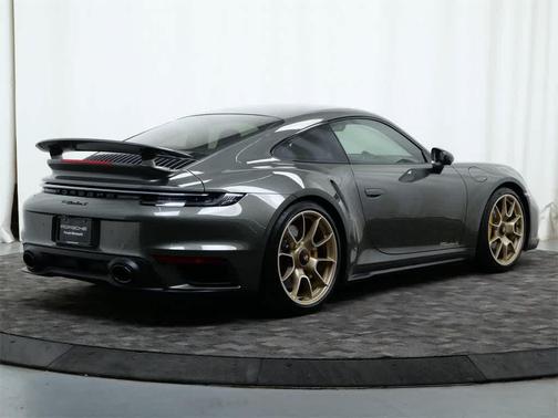 2022 Porsche 911 Turbo S