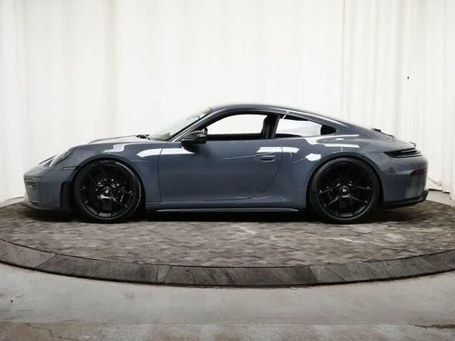 2026 Porsche 911 GT3 w/Touring Package