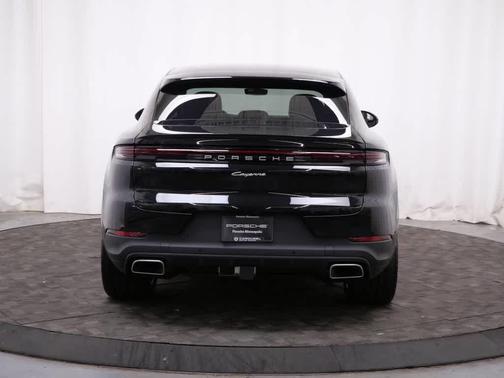 Chromite Black Metallic 2026 Porsche Cayenne Cayenne