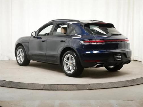 2021 Porsche Macan Base