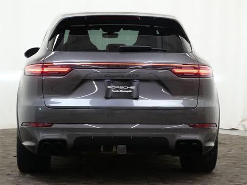 2023 Porsche Cayenne GTS