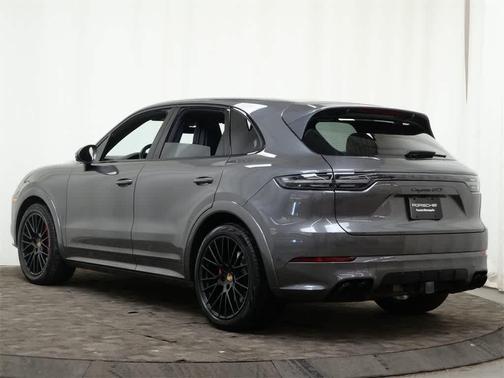 2023 Porsche Cayenne GTS