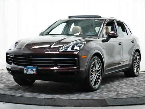 2023 Porsche Cayenne E-Hybrid S