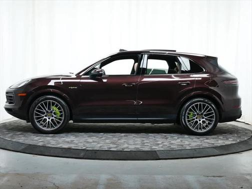 2023 Porsche Cayenne E-Hybrid S