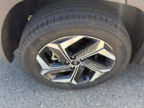 Gray 2024 Hyundai TUCSON SEL