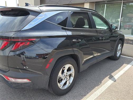 Black 2024 Hyundai TUCSON SEL