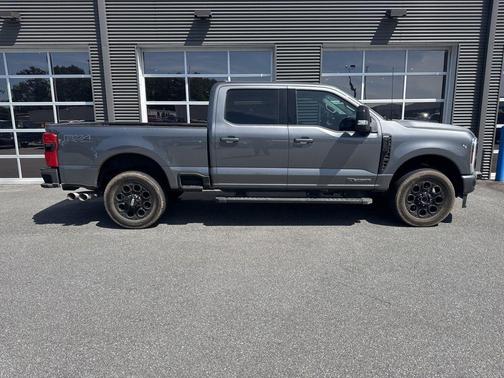 Carbonized Gray Metallic 2024 Ford F-250 Lariat