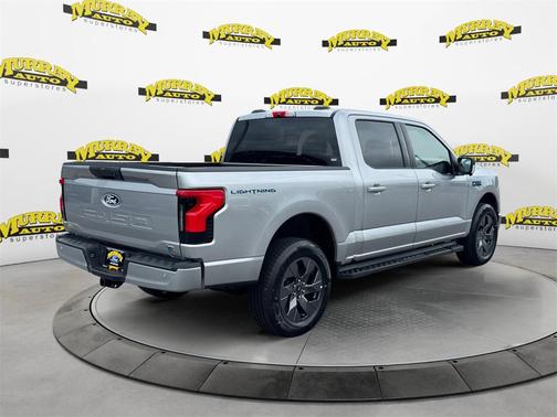 2025 Ford F-150 Lightning Flash