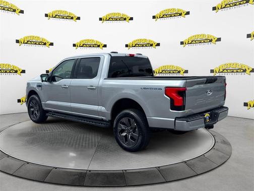 2025 Ford F-150 Lightning Flash