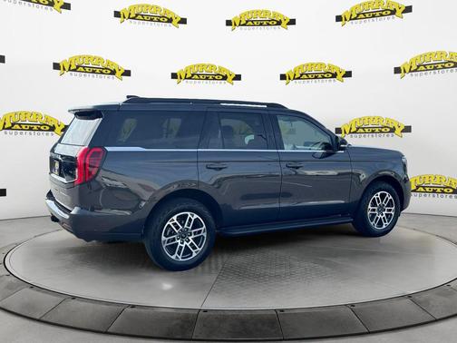 Dark Matter Gray Metallic 2025 Ford Expedition Active