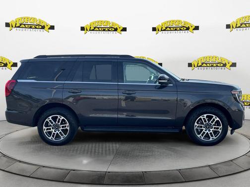 Dark Matter Gray Metallic 2025 Ford Expedition Active