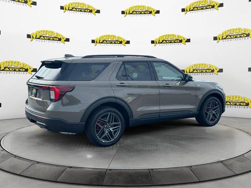 Marsh Gray 2026 Ford Explorer ST-Line