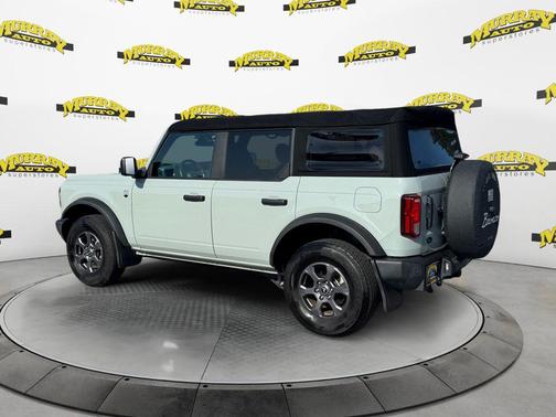 Gray Metallic 2021 Ford Bronco Big Bend