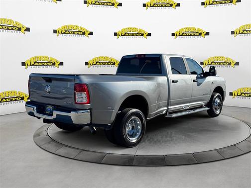 2024 RAM 3500 Big Horn Crew Cab 4x4 8' Box