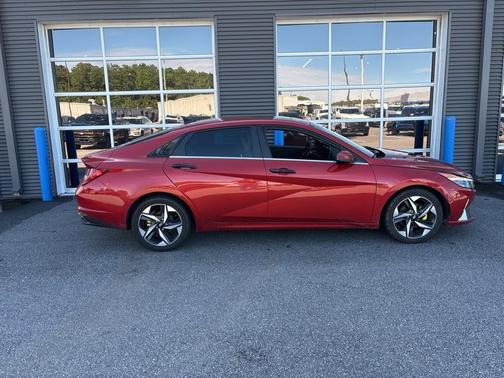 2021 Hyundai ELANTRA Limited