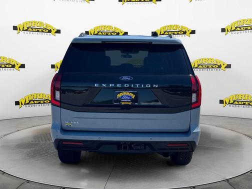 Glacier Gray Metallic Tri-Coat 2026 Ford Expedition Active