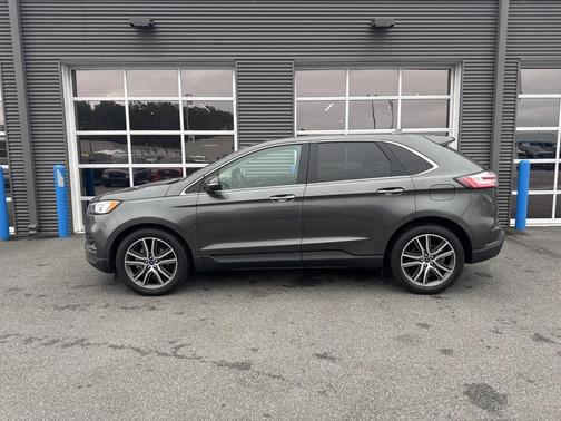 2020 Ford Edge Titanium