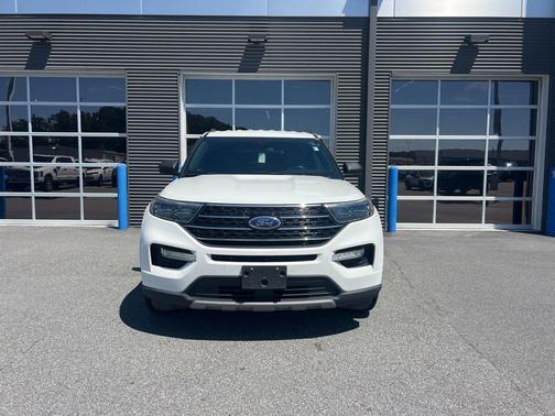 Star White Metallic Tri-Coat 2020 Ford Explorer XLT