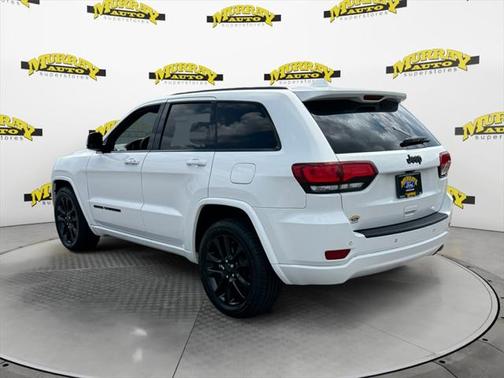 2021 Jeep Grand Cherokee Laredo