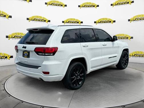2021 Jeep Grand Cherokee Laredo