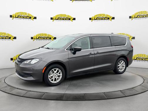 Granite Crystal Metallic Clearcoat 2023 Chrysler Voyager LX