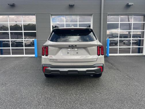 2025 Kia Sorento SX