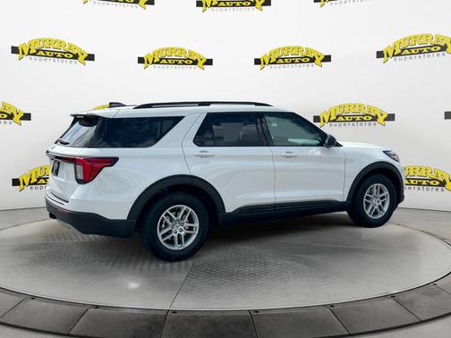 Star White Metallic Tri-Coat 2026 Ford Explorer Active