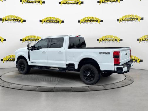 Oxford White 2024 Ford F-250 Lariat