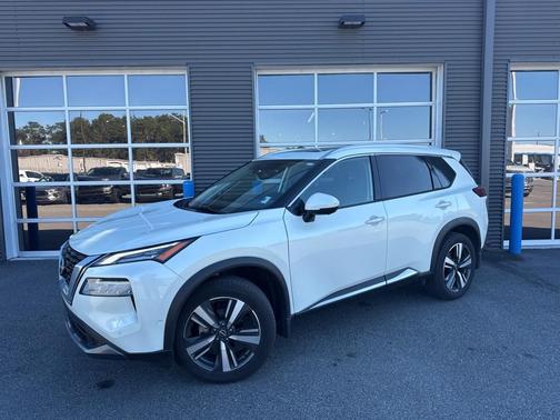 2023 Nissan Rogue SL