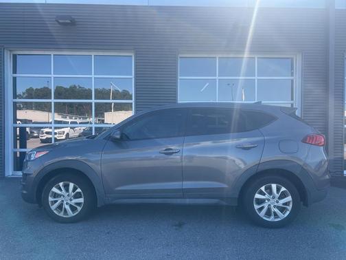 2020 Hyundai TUCSON SE