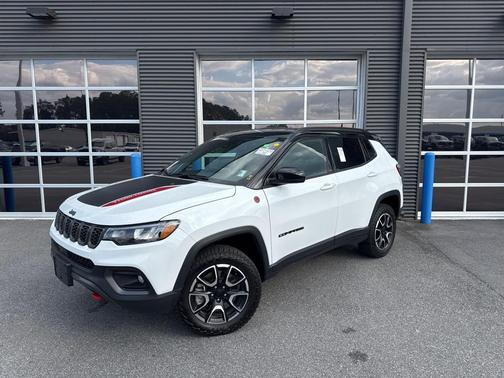 2024 Jeep Compass Trailhawk