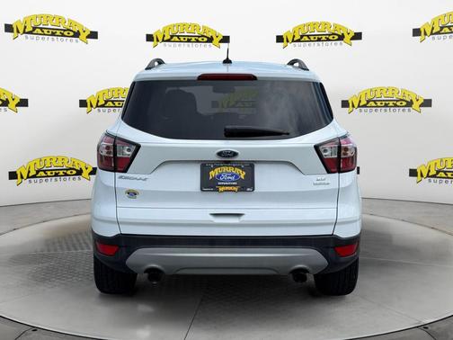 Oxford White 2018 Ford Escape SE