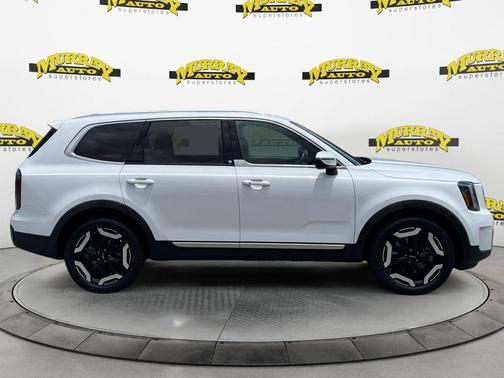 Glacial White Pearl 2023 Kia Telluride EX