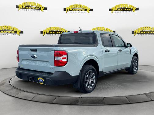 Oxford White 2024 Ford Maverick XLT