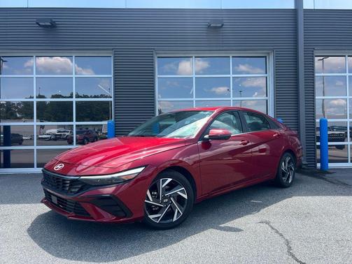 Ultimate Red 2024 Hyundai ELANTRA Limited