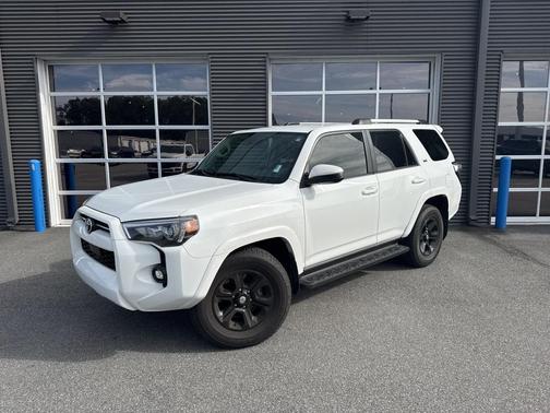 2024 Toyota 4Runner SR5
