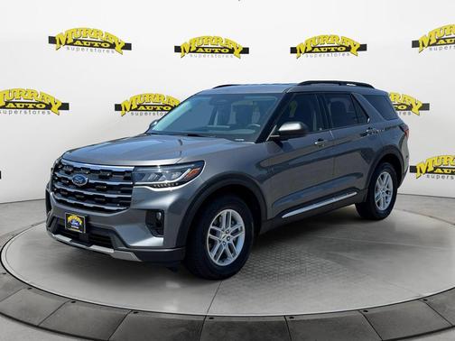 Carbonized Gray Metallic 2025 Ford Explorer Active