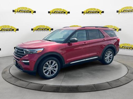 Rapid Red Metallic Tinted Clearcoat 2022 Ford Explorer XLT